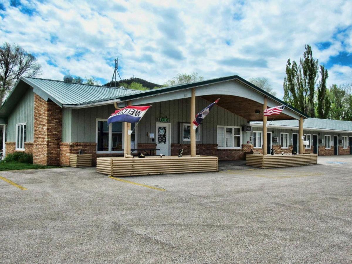 Deer Lodge Motel Sundance Luaran gambar