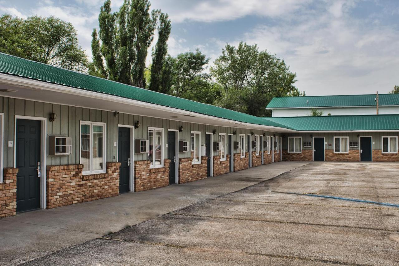 Deer Lodge Motel Sundance Luaran gambar