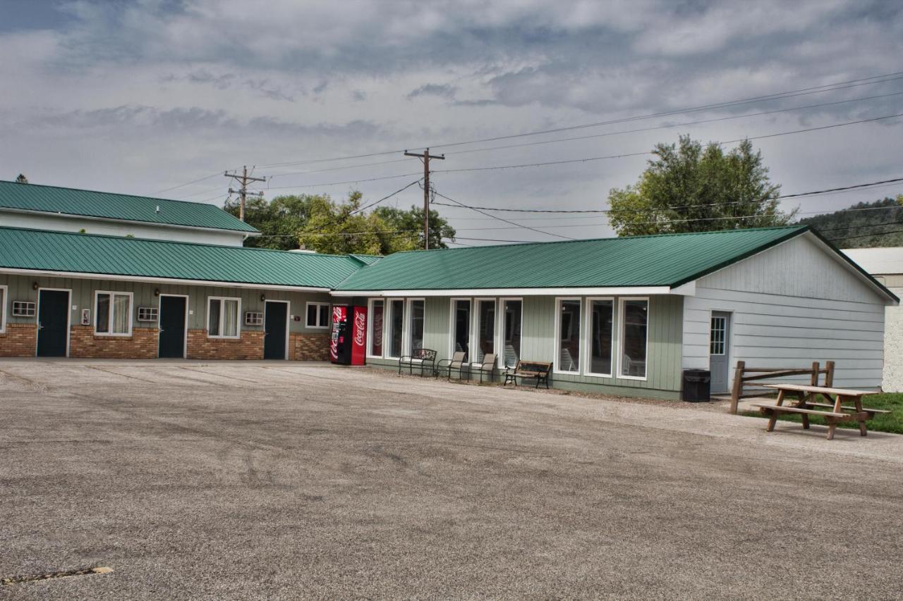 Deer Lodge Motel Sundance Luaran gambar