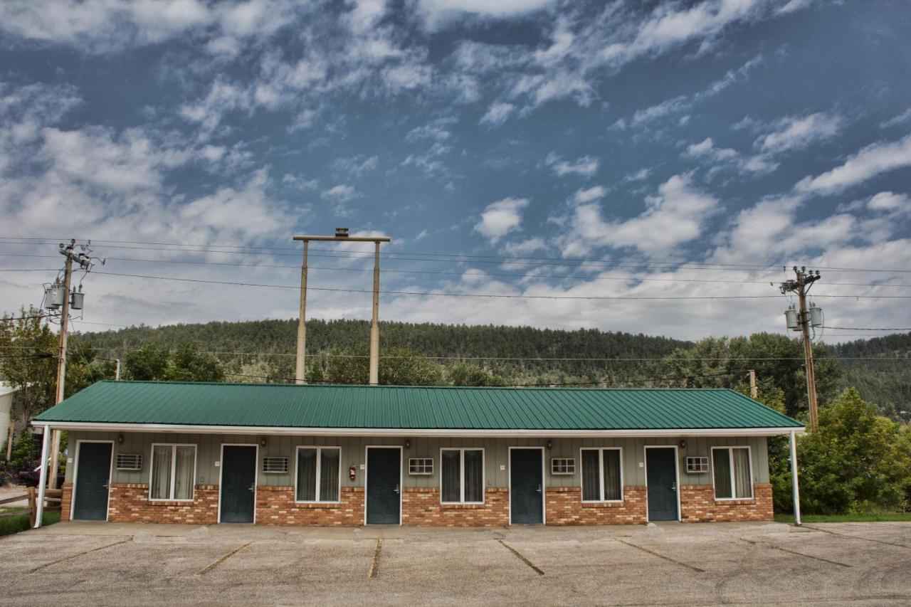 Deer Lodge Motel Sundance Luaran gambar