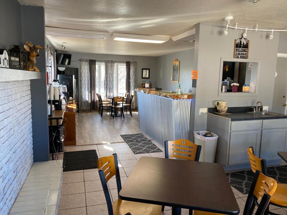 Deer Lodge Motel Sundance Luaran gambar