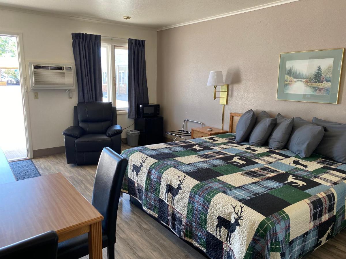 Deer Lodge Motel Sundance Luaran gambar
