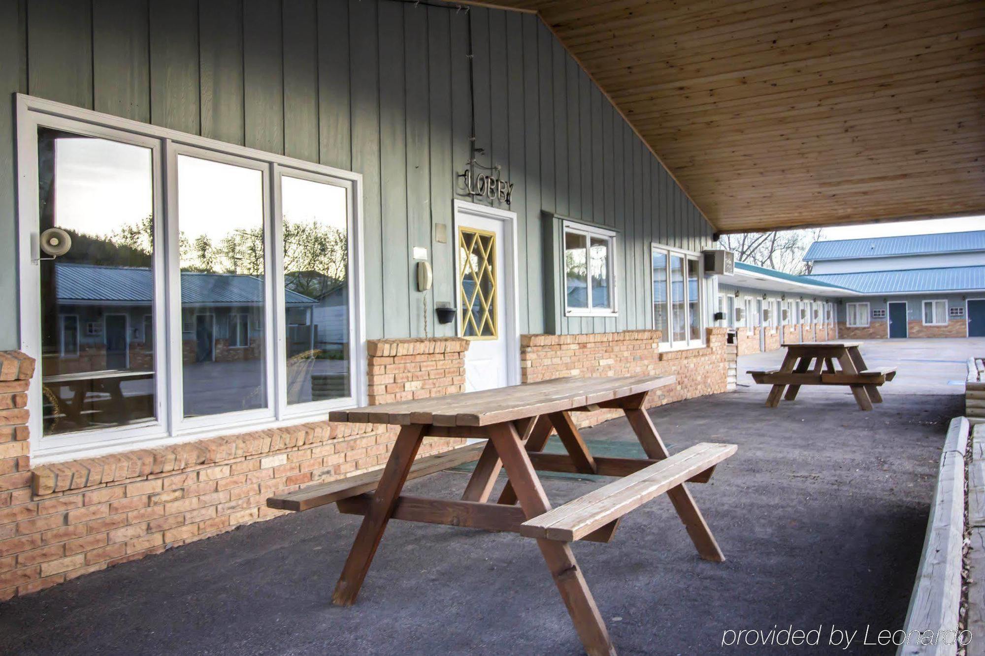 Deer Lodge Motel Sundance Luaran gambar