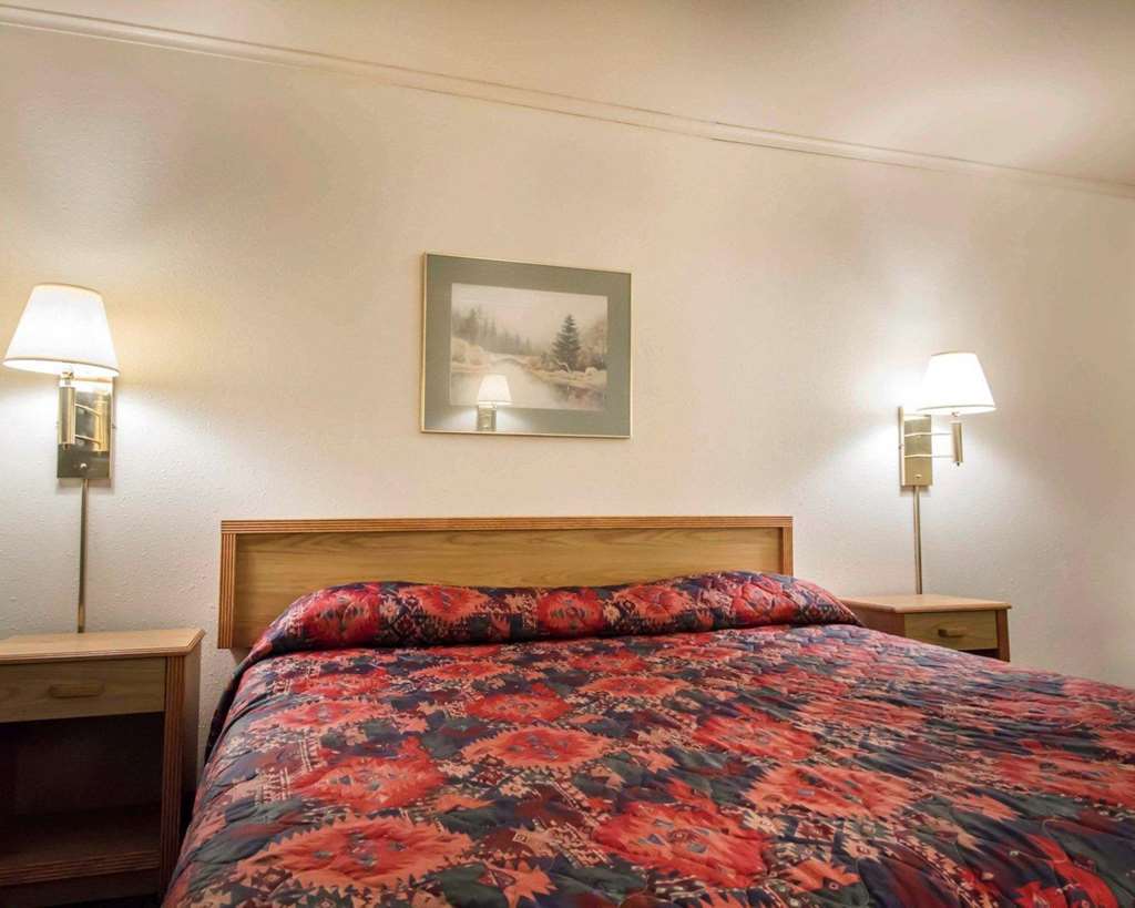 Deer Lodge Motel Sundance Bilik gambar